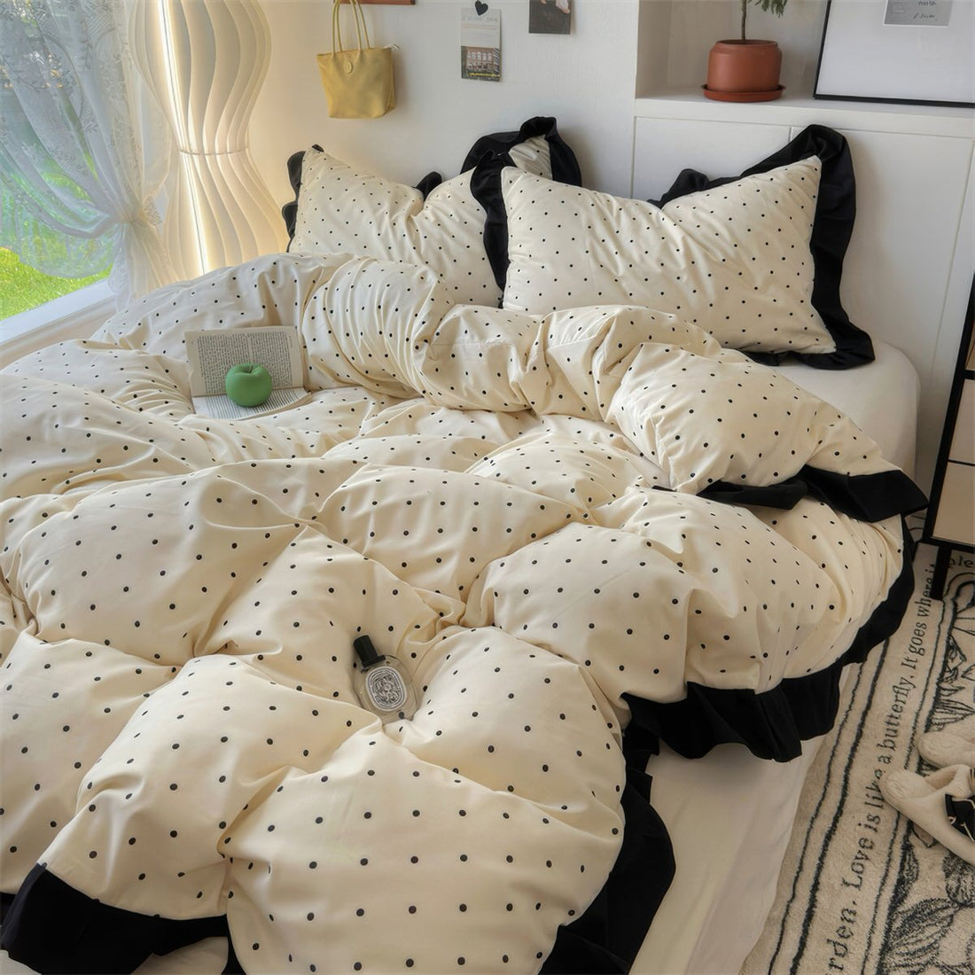 French-Aesthetic-Polka-Dot-Bedding-Set