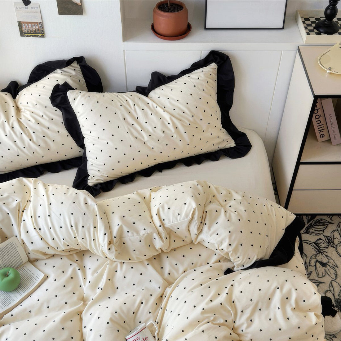 French-Aesthetic-Polka-Dot-Bedding-Set