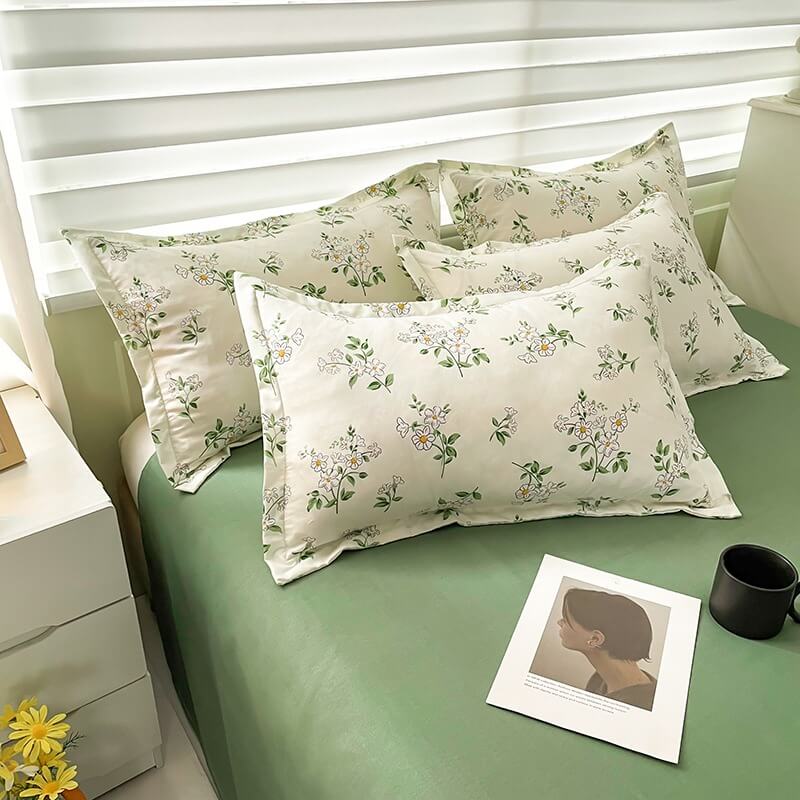 vintage cottagecore aesthetic chamomile flower print duvet cover set