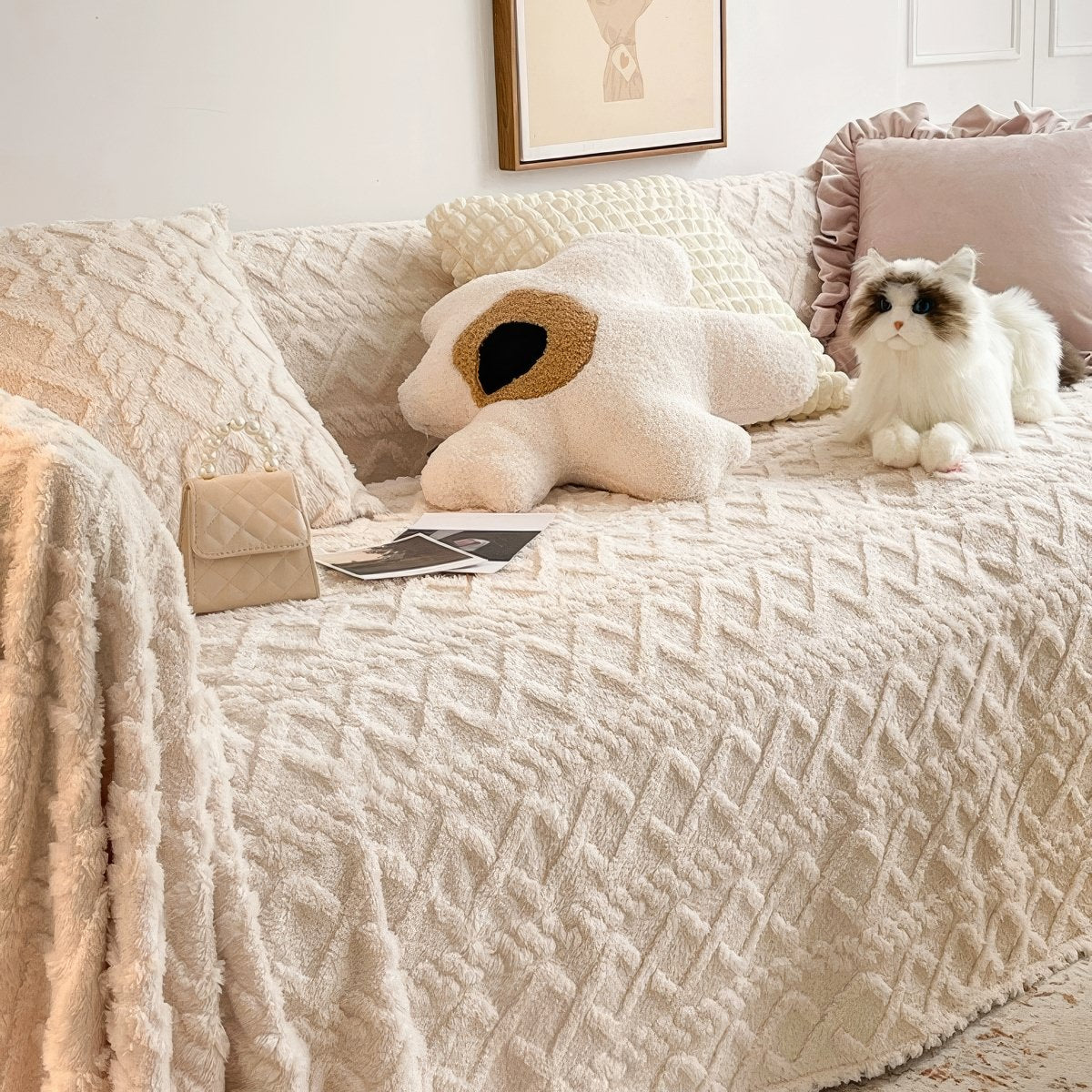 diamond textured soft plush decorative throw blanket
