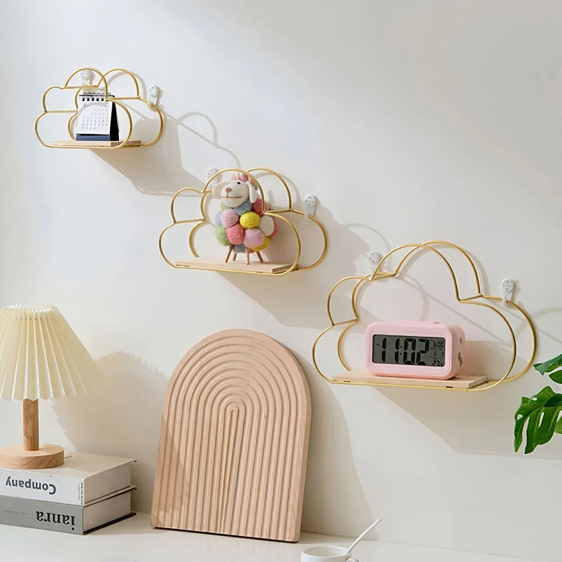 cloud shaped wall shelf made of golden frame wire