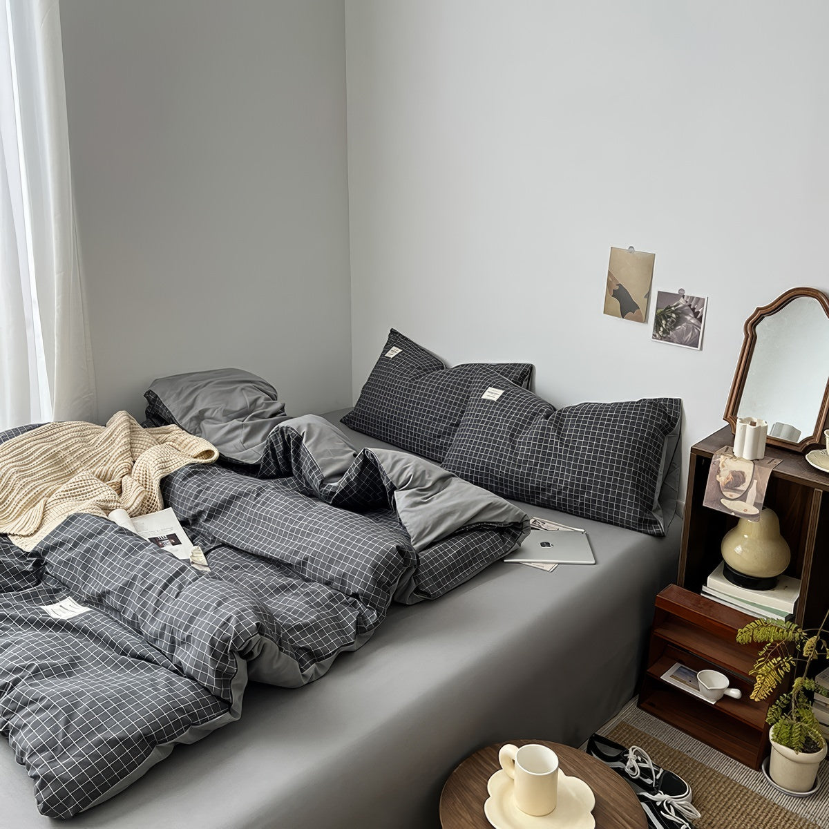 charcoal grey color minimalist aesthetic white grid pattern print duvet cover bedding set