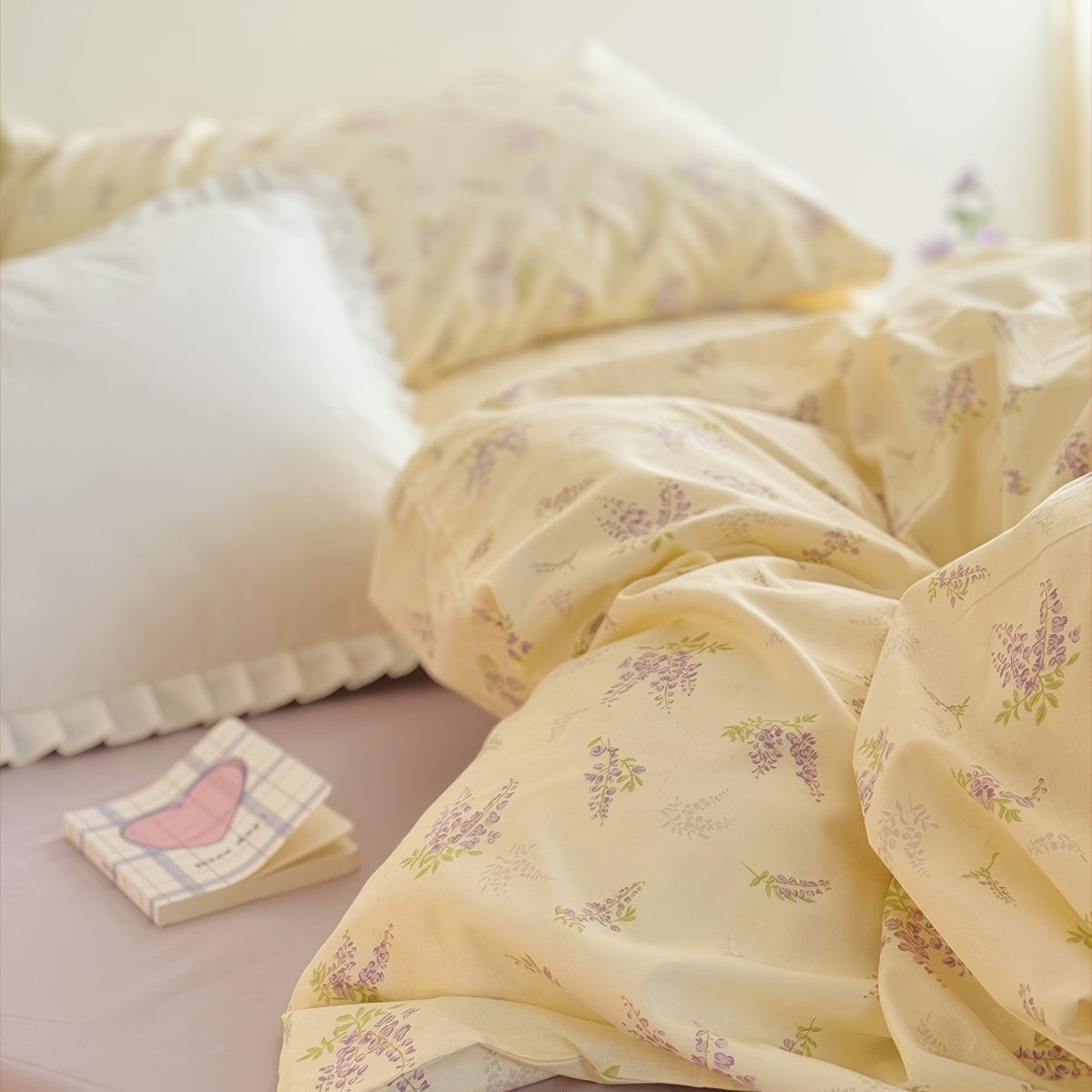 pastel aesthetic levender bloom print floral cotton bedding duvet cover set in light beige and lilac