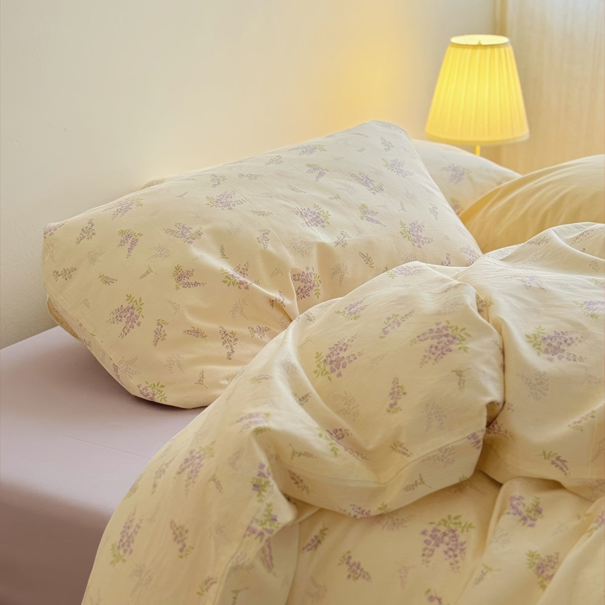 pastel aesthetic levender bloom print floral cotton bedding duvet cover set in light beige and lilac