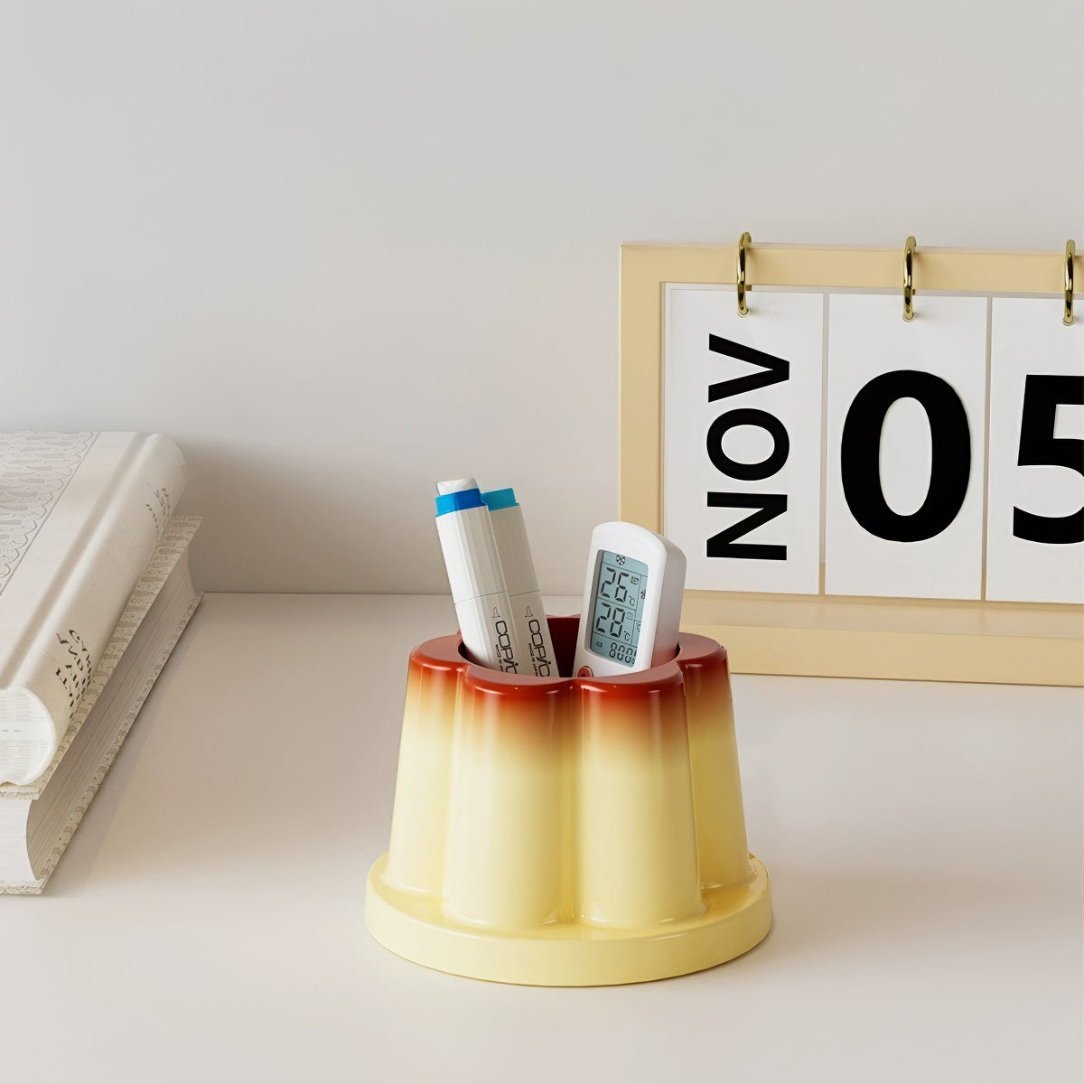 pudding shaped desktop organizer pen cup storage