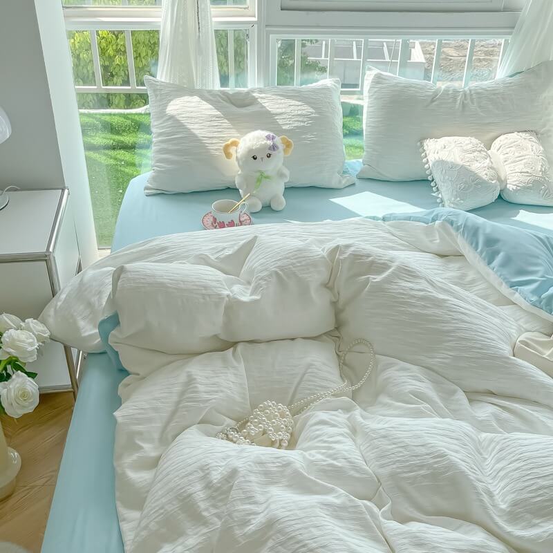 http://roomtery.com/cdn/shop/files/soft-cloud-washed-cotton-effect-bedding-set-roomtery10.jpg?v=1688469822