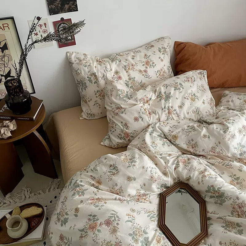 vintage pale brown floral print bedding duvet cover aesthetic bedroom decor roomtery