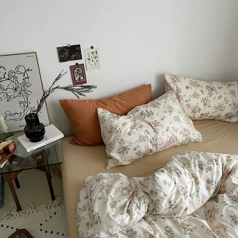 vintage pale brown floral print bedding duvet cover aesthetic bedroom decor roomtery