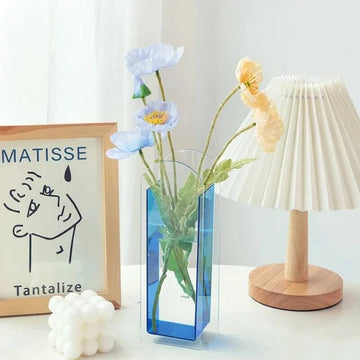 Little Arc Acrylic Vase
