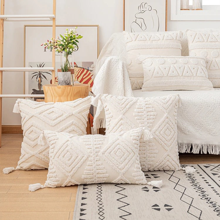 http://roomtery.com/cdn/shop/products/boho-aesthetic-tufted-cushion-covers-with-tussels-aesthetic-room-decor-roomtery1.jpg?v=1670308833