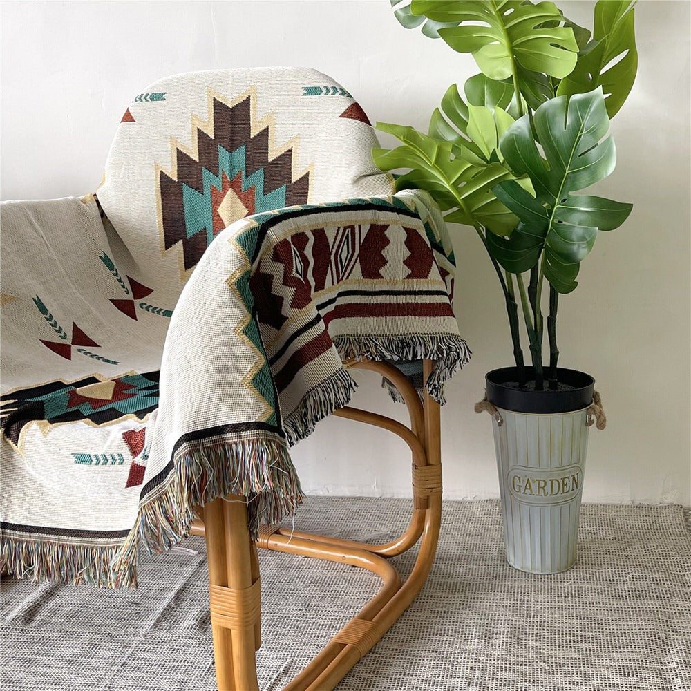 boho style print aesthetic woven throw blanket tapestry decor roomtery