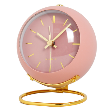 Minimalist Round Table Clock