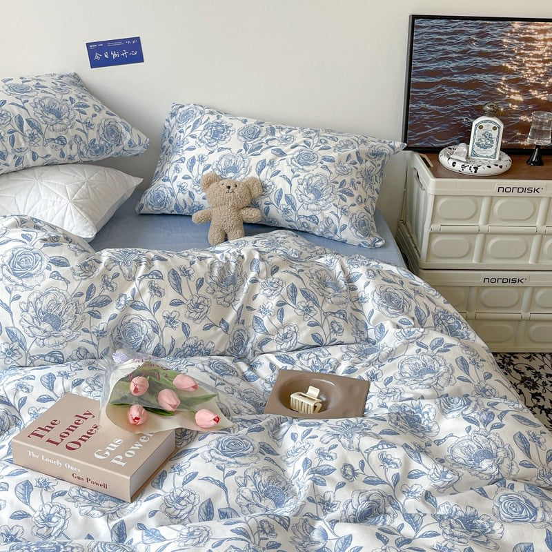 pale blue flowers pattern print aesthetic bedding duvet cover set roomtery