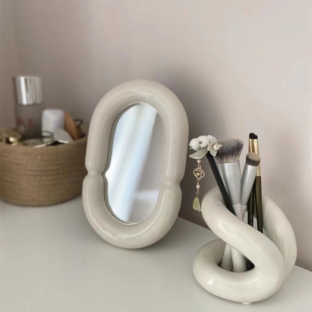 curvy ceramic makeup brush holder vanilla girl aesthetic room decor roomtery