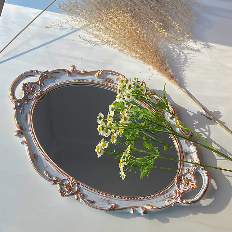 https://roomtery.com/cdn/shop/files/coquette-aesthetic-vintage-openwork-mirrored-oval-tray-roomtery11.jpg?v=1689337914&width=1946