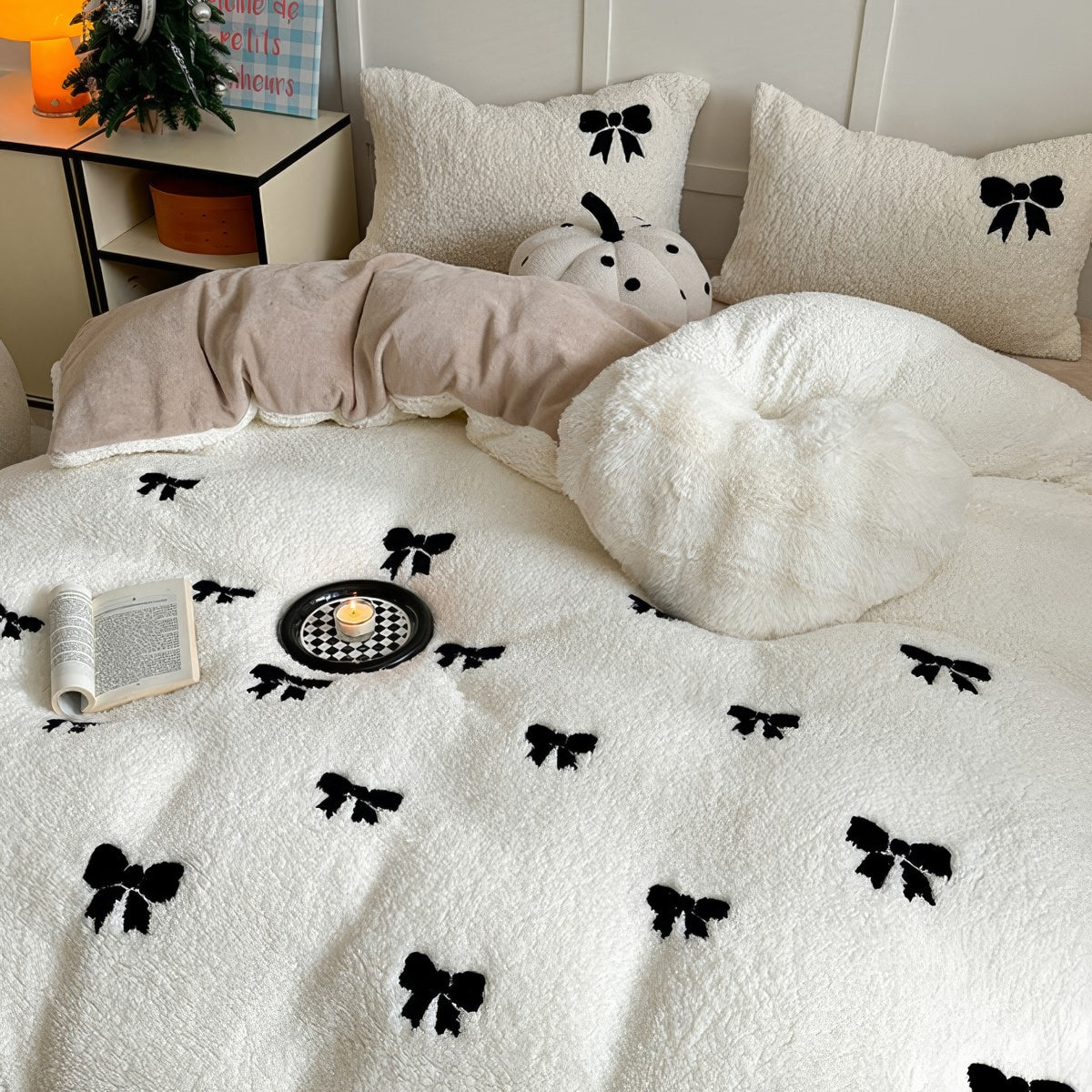 fluffy plush sherpa aesthetic bedding set with embroidered bow pattern