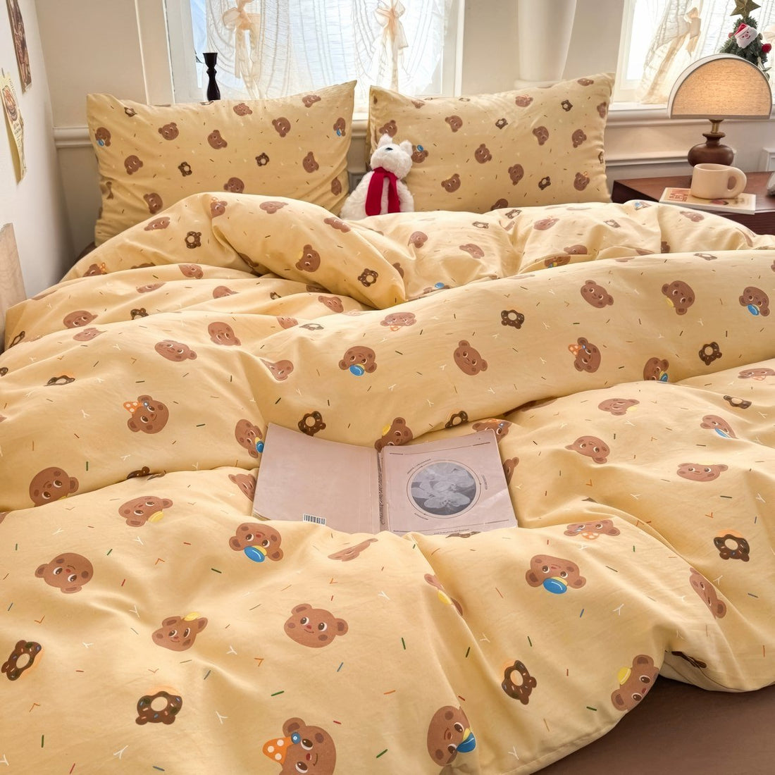 light beige and brown color bedding set with happy kids bears pattern print 
