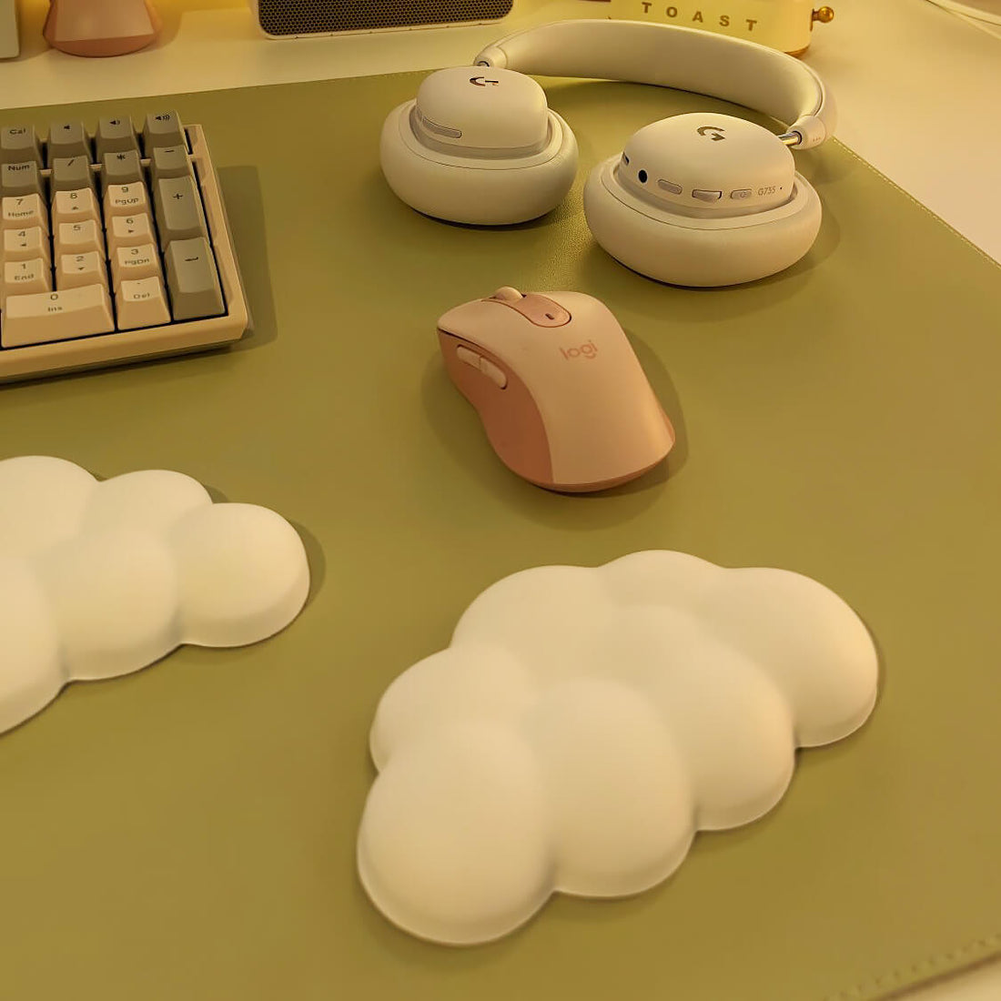 Cloud Shaped Keyboard & Mouse Wrist Rest - Shop Online on roomtery