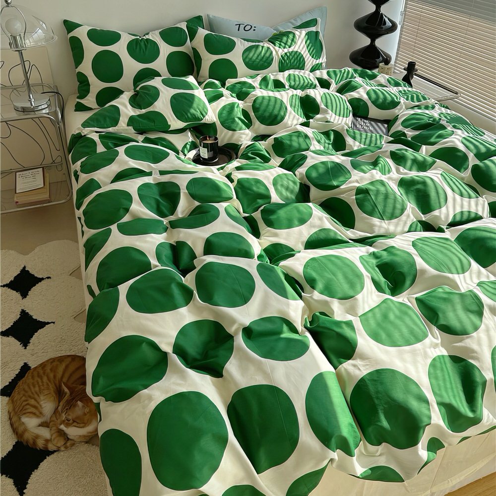 aesthetic bedding duvet cover set with large green polka dot pattern print on beige/white background