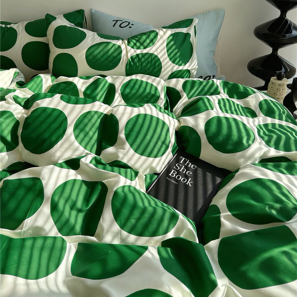 aesthetic bedding duvet cover set with large green polka dot pattern print on beige/white background