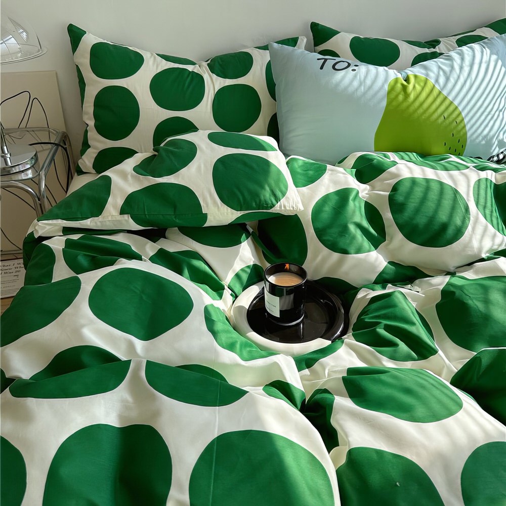 aesthetic bedding duvet cover set with large green polka dot pattern print on beige/white background