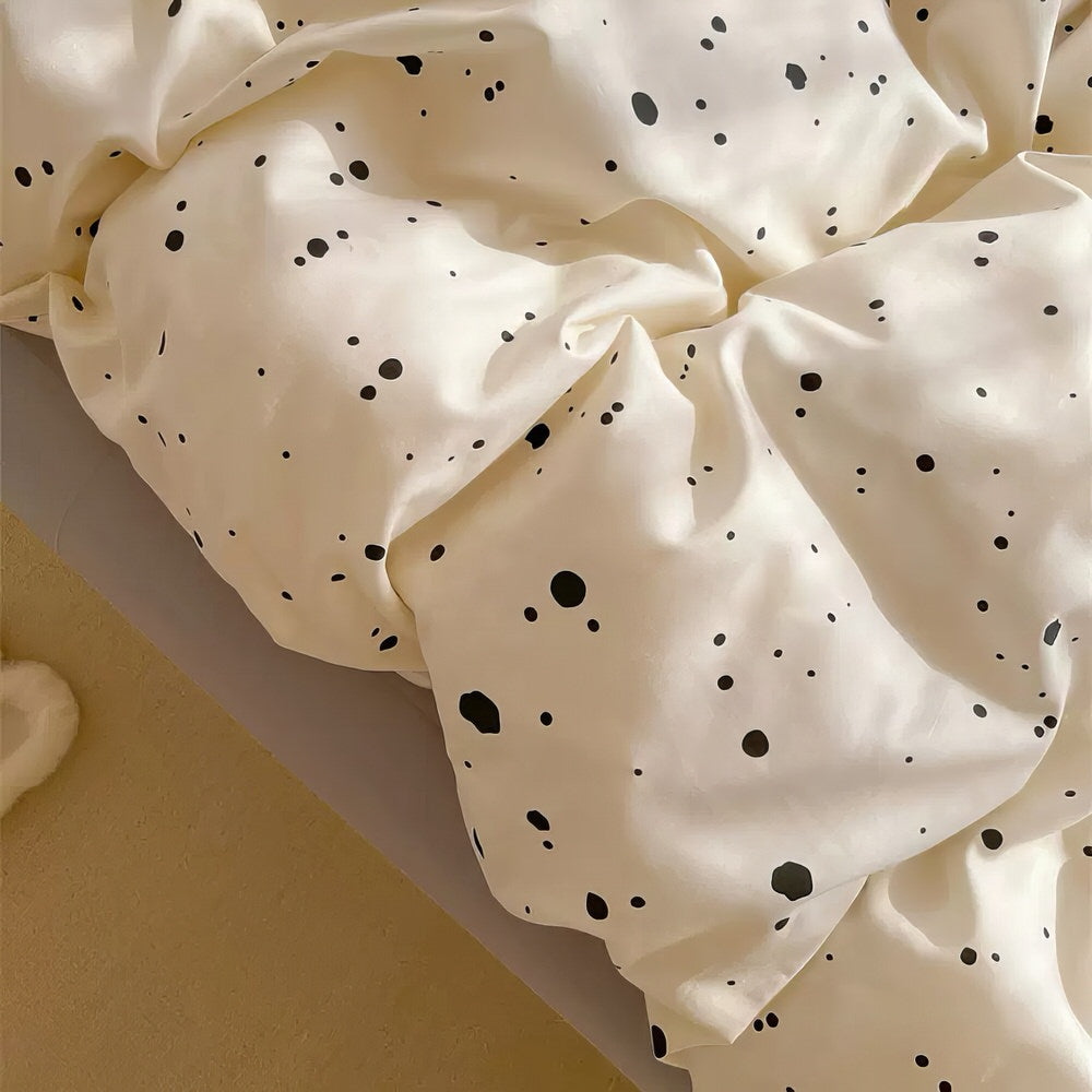 light beige color splattered with black spots print aesthetic bedding duvet cover set roomtery