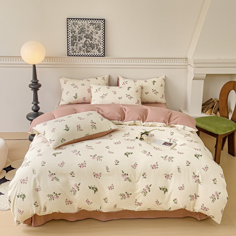 vintage floral print coquette aesthetic bedding duvet cover set roomtery