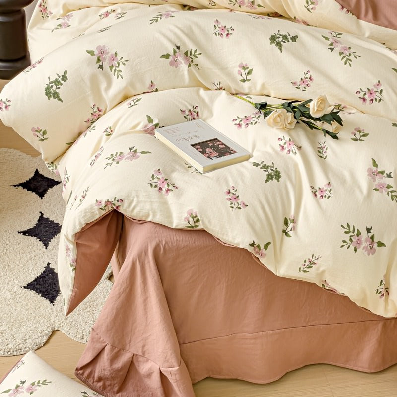 vintage floral print coquette aesthetic bedding duvet cover set roomtery