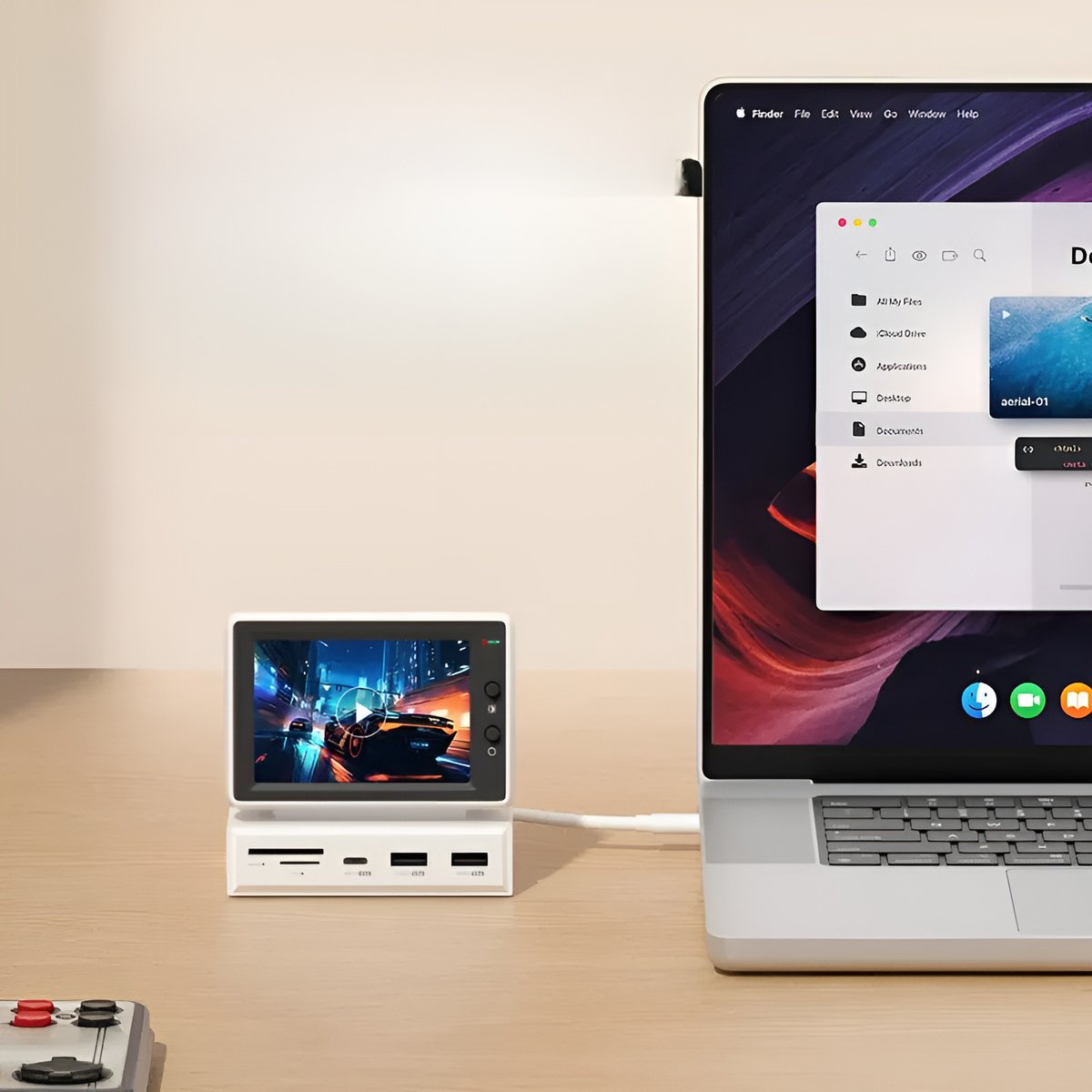 Retro Mini PC Monitor USB-C Hub