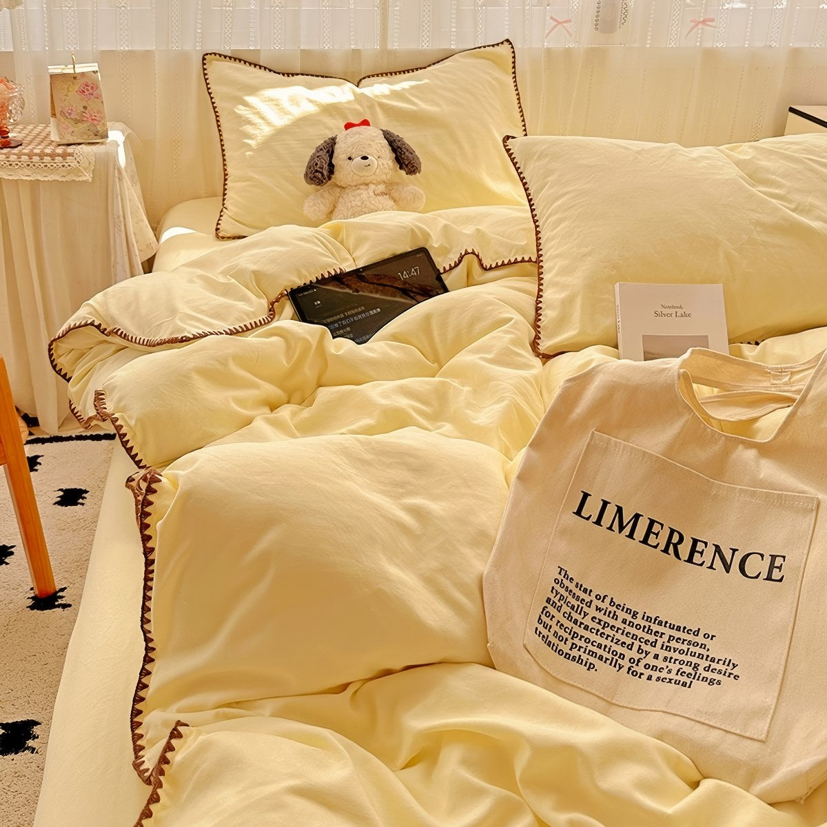 pastel aesthetic bedding duvet cover set with contrast stitched shell-edge