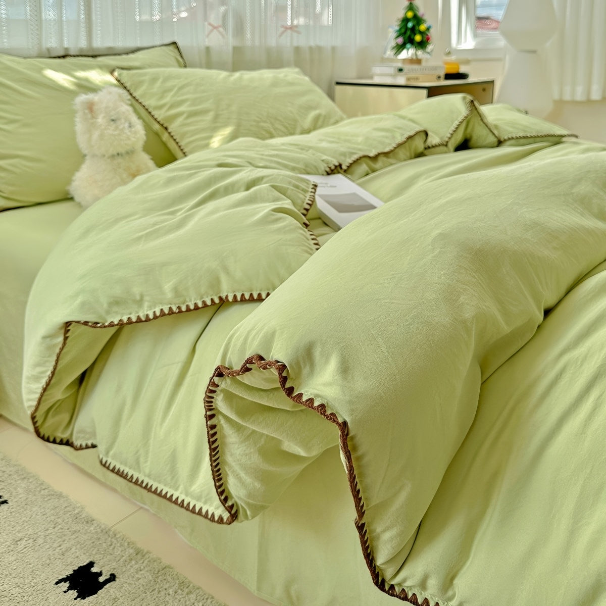 pastel aesthetic bedding duvet cover set with contrast stitched shell-edge