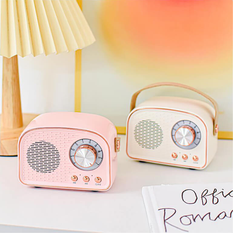 Retro Rounded Bluetooth Speaker | Aesthetic Room Desk Decor