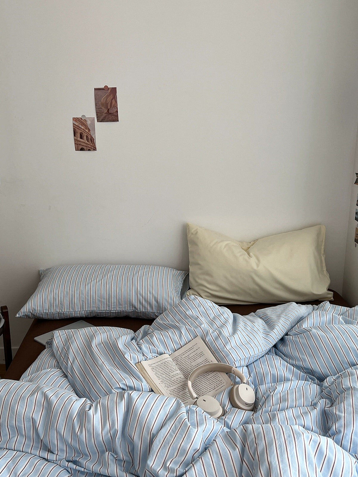 Light blue striped cotton duvet cover set with matching pillowcases