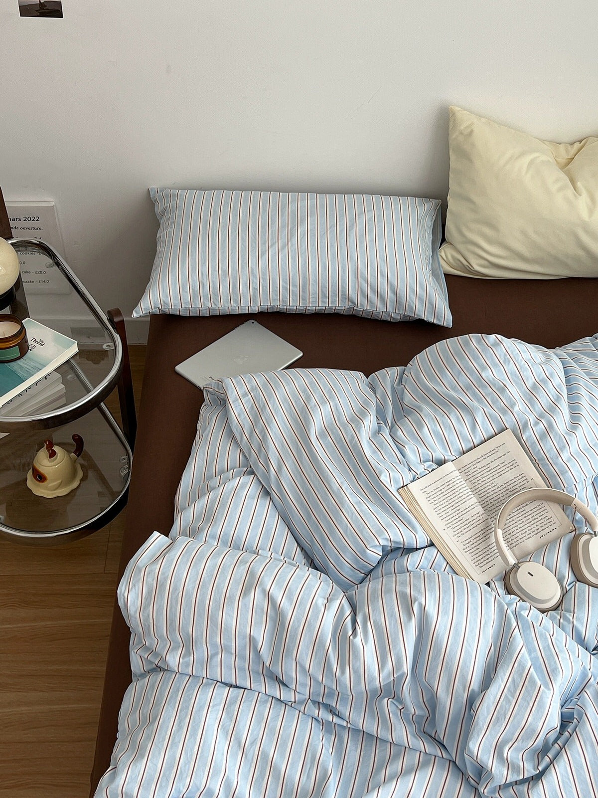 Light blue striped cotton duvet cover set with matching pillowcases