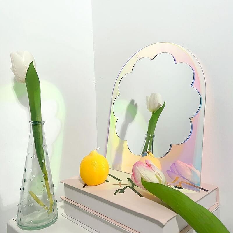 specular acrylic iridescent blob shaped mirror roomtery