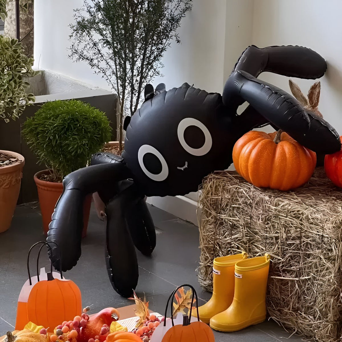 Giant Standing 3D Spider Halloween Foil Balloon - Large Spider