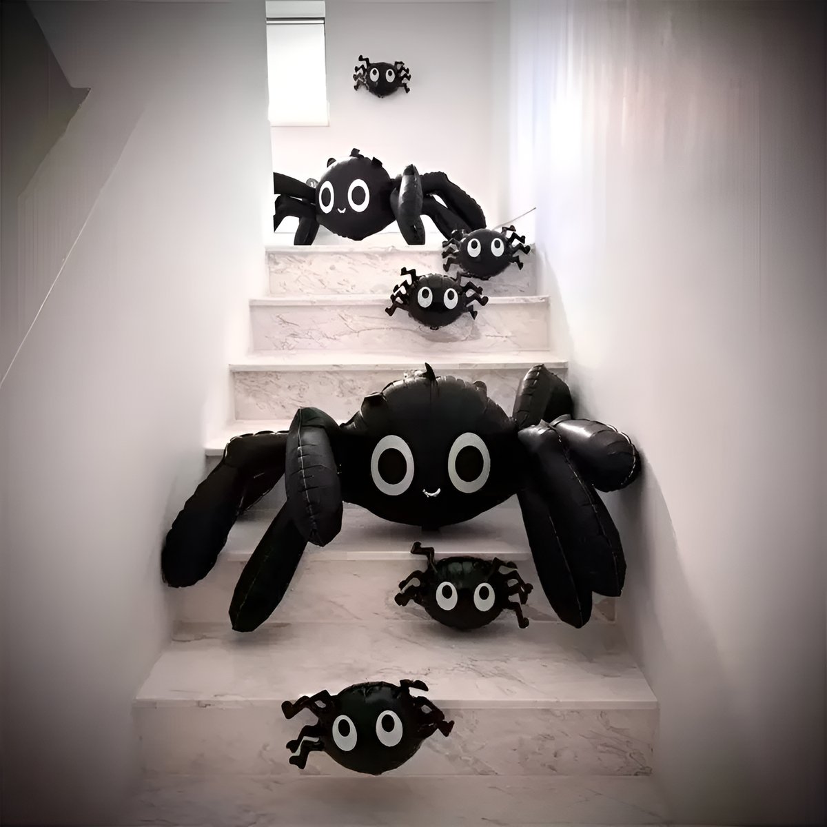 Giant Standing 3D Spider Halloween Foil Balloon
