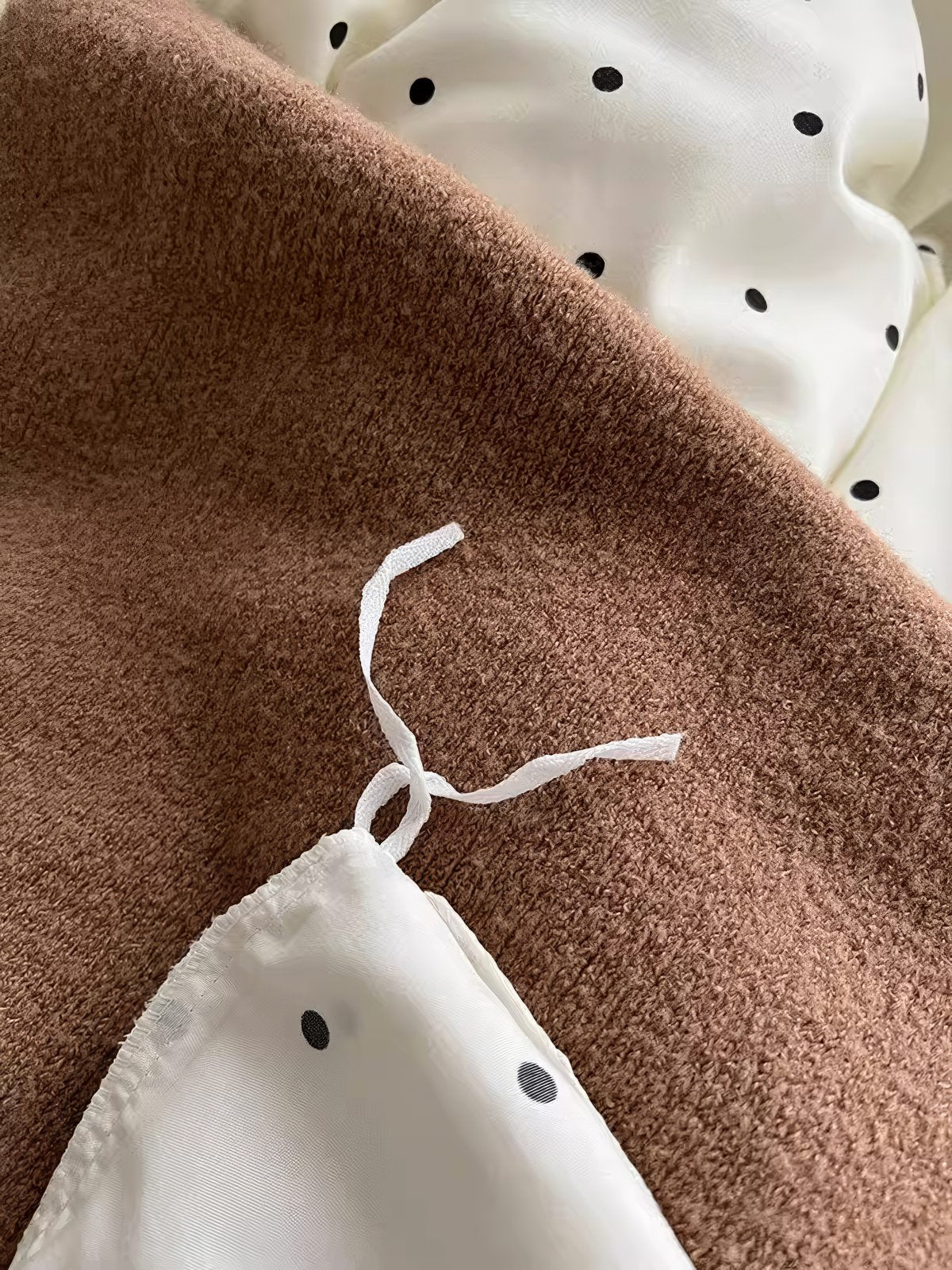 simple aesthetic minimalist polka dot print aesthetic bedding set with gingham sheet