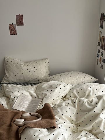 simple aesthetic minimalist polka dot print aesthetic bedding set with gingham sheet