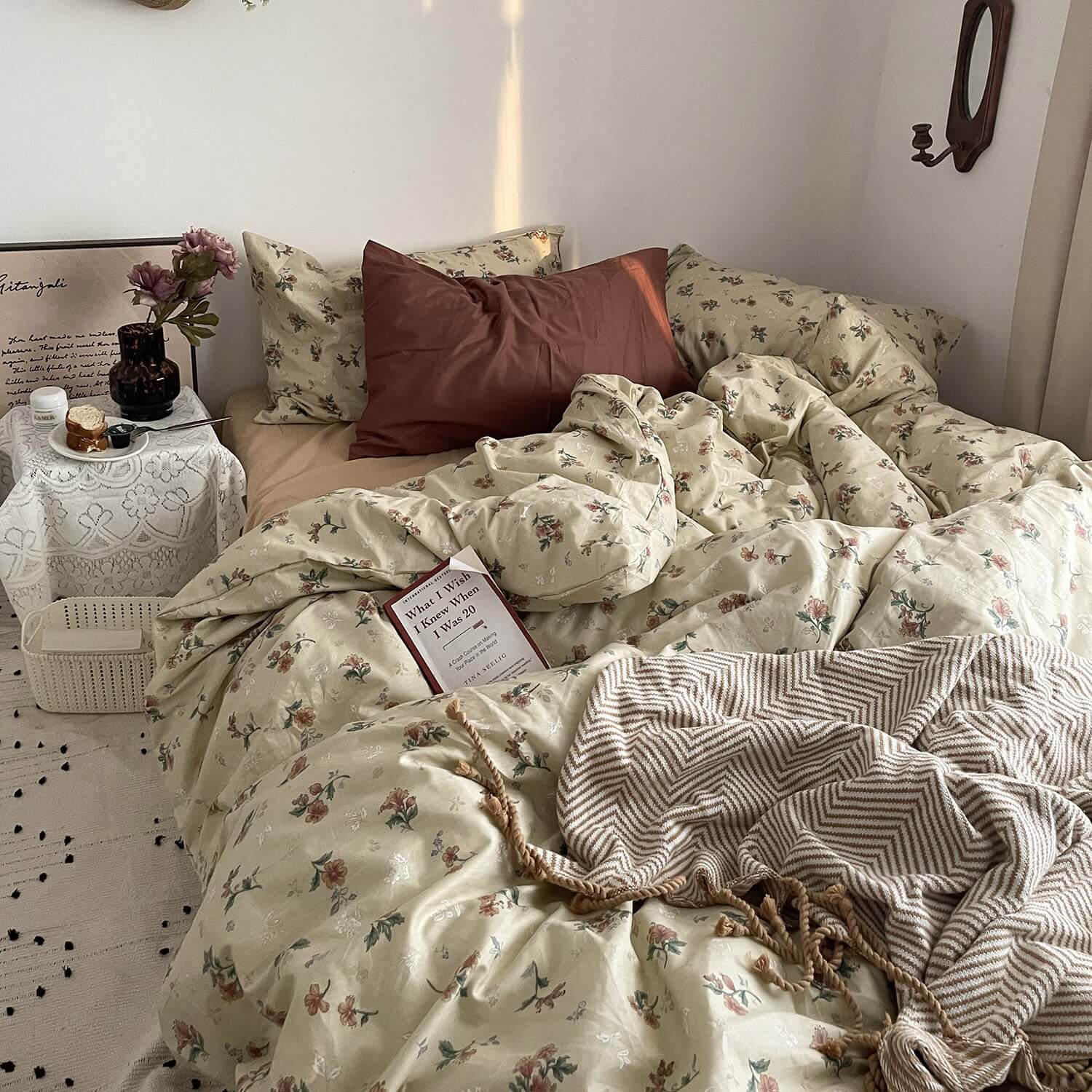 Old Fashioned Floral Bedding Set | Vintage Aesthetic Bedding - roomtery