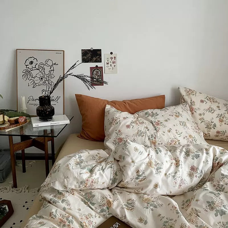 vintage pale brown floral print bedding duvet cover aesthetic bedroom decor roomtery