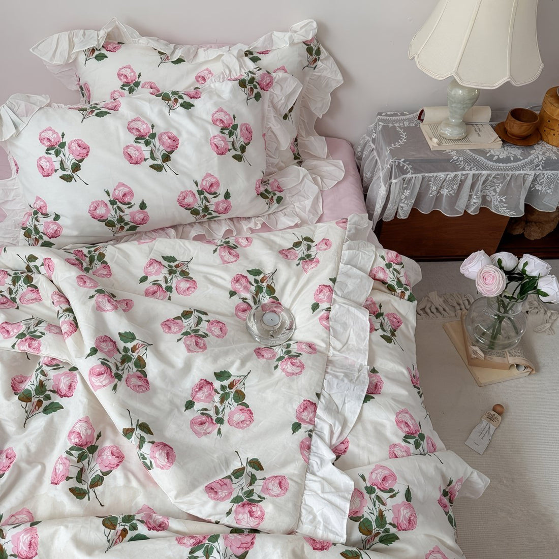 vintage pale pink roses print summer quilt bedding set