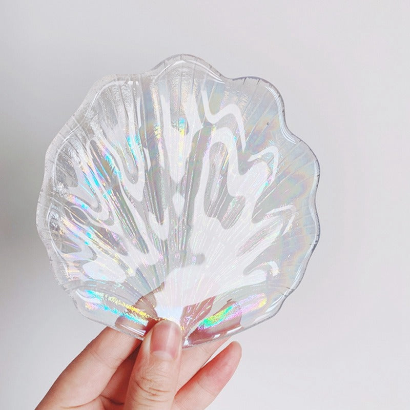 https://roomtery.com/cdn/shop/products/fairy-shell-glass-jewelry-organizer-tray-roomtery1.jpg?v=1635159574