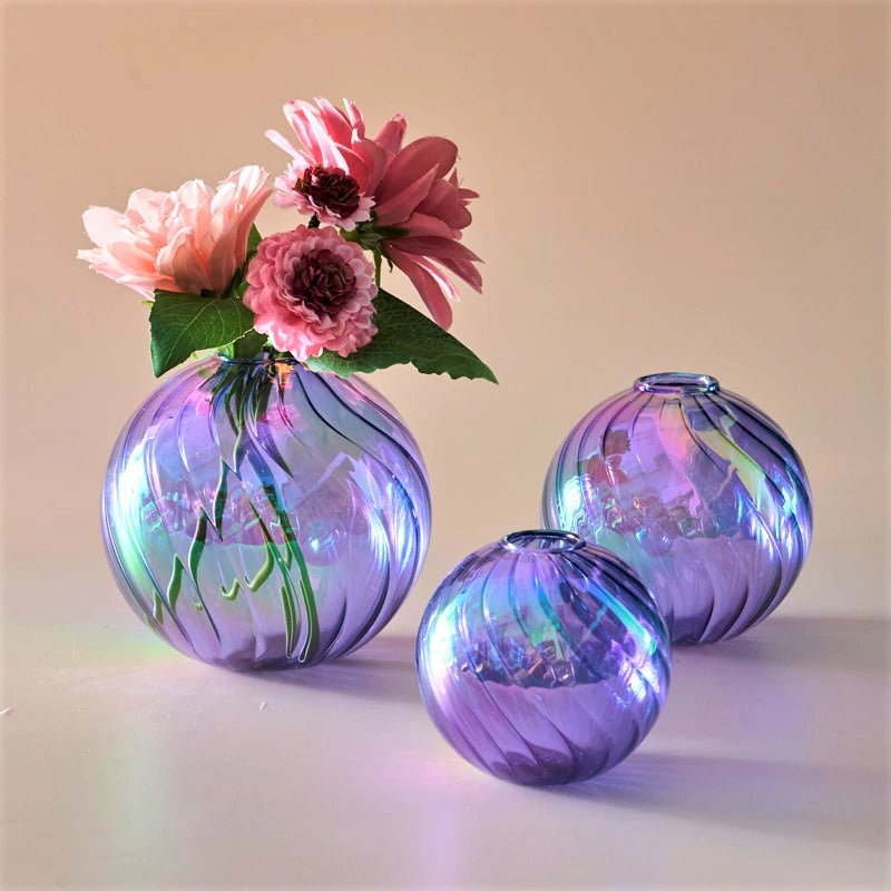 https://roomtery.com/cdn/shop/products/mini-twisted-spiral-ball-buuble-mini-glass-vase-colored-iridescent-roomtery11.jpg?v=1659026649&width=1946