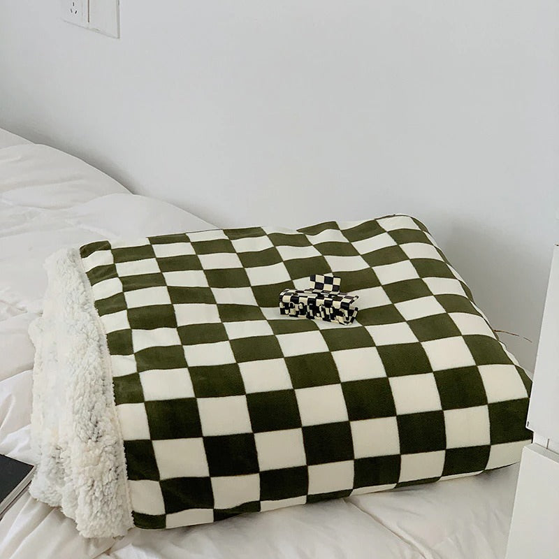 checkered bed quilt cover fluffy soft cozy throw blanket indie aesthetic room decor roomtery