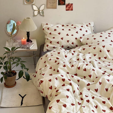 https://roomtery.com/cdn/shop/products/vintage-little-red-hearts-cottagecore-aesthetic-bedding-set-roomtery1.jpg?v=1680275143&width=360